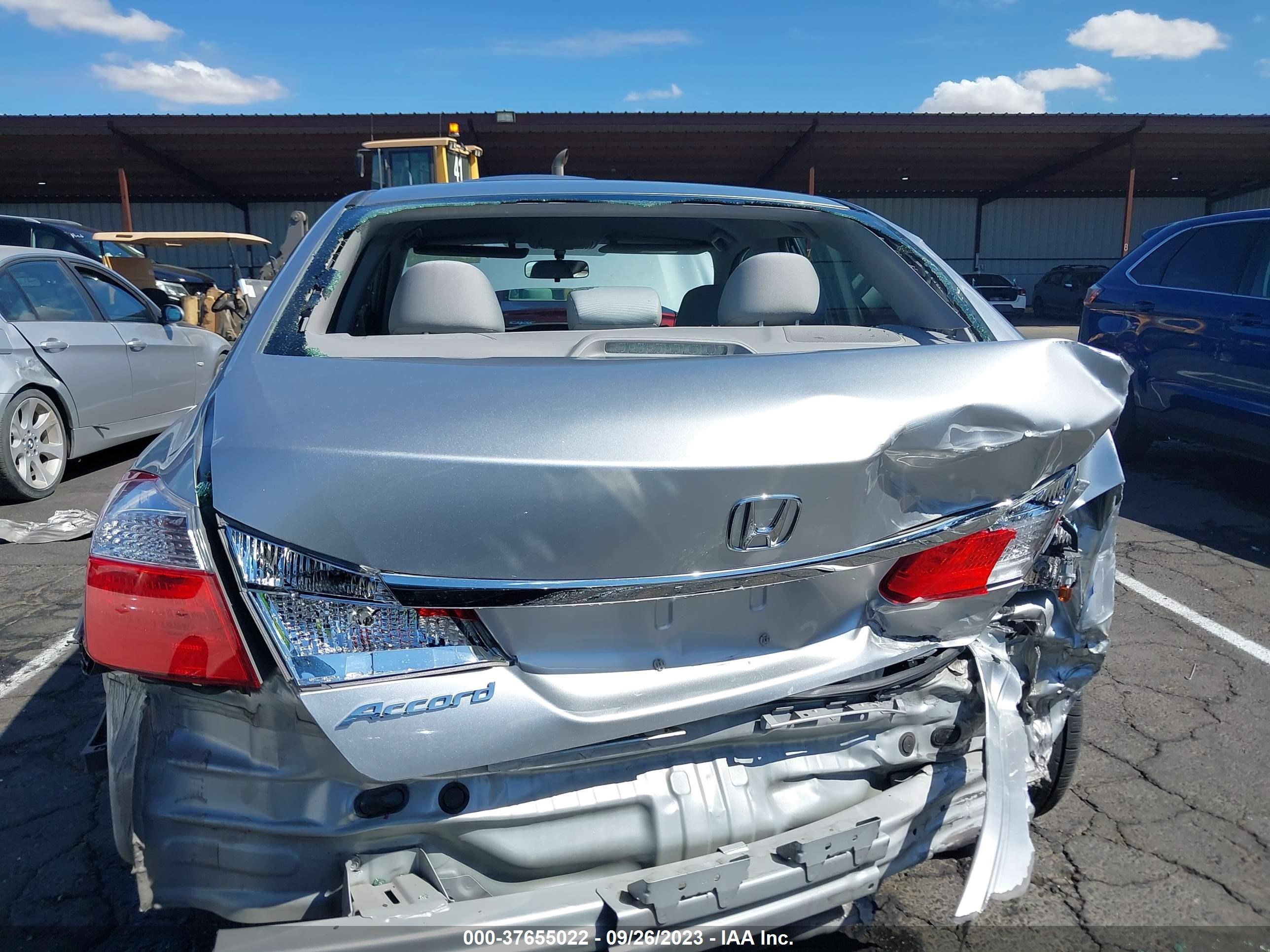 Photo 5 VIN: 1HGCR2F36EA048931 - HONDA ACCORD 