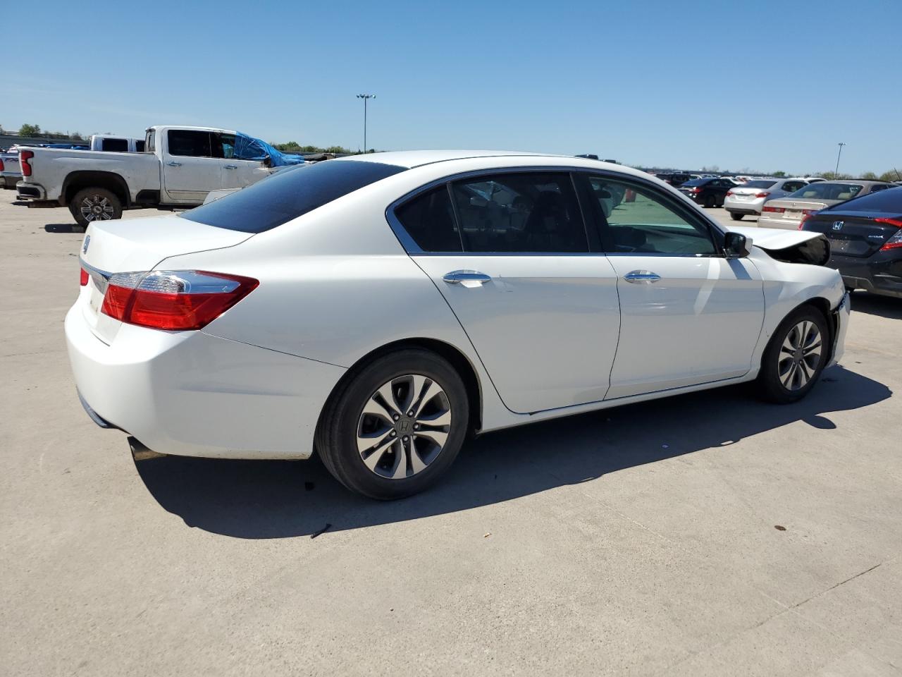 Photo 2 VIN: 1HGCR2F36EA112854 - HONDA ACCORD 