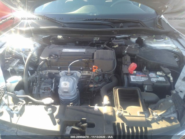 Photo 9 VIN: 1HGCR2F36EA242441 - HONDA ACCORD SEDAN 