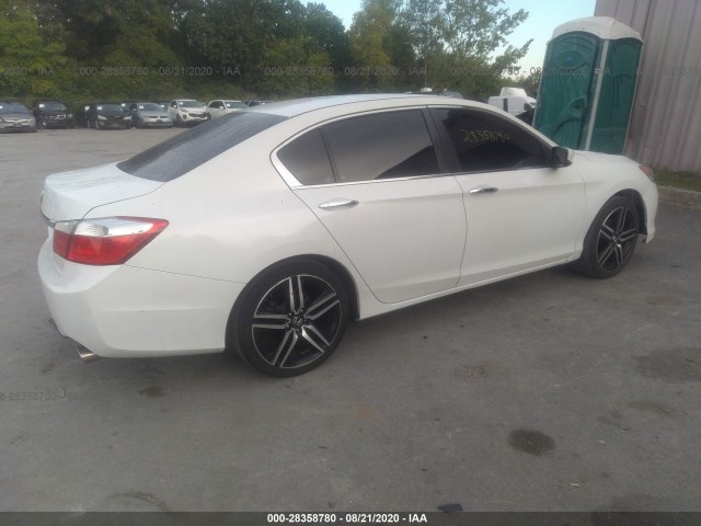 Photo 3 VIN: 1HGCR2F36FA112564 - HONDA ACCORD SEDAN 