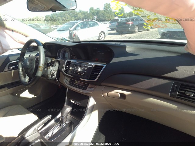 Photo 4 VIN: 1HGCR2F36FA135987 - HONDA ACCORD SEDAN 