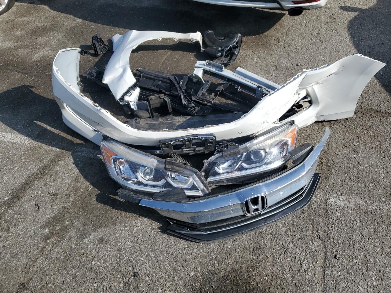 Photo 11 VIN: 1HGCR2F36GA008545 - HONDA ACCORD 