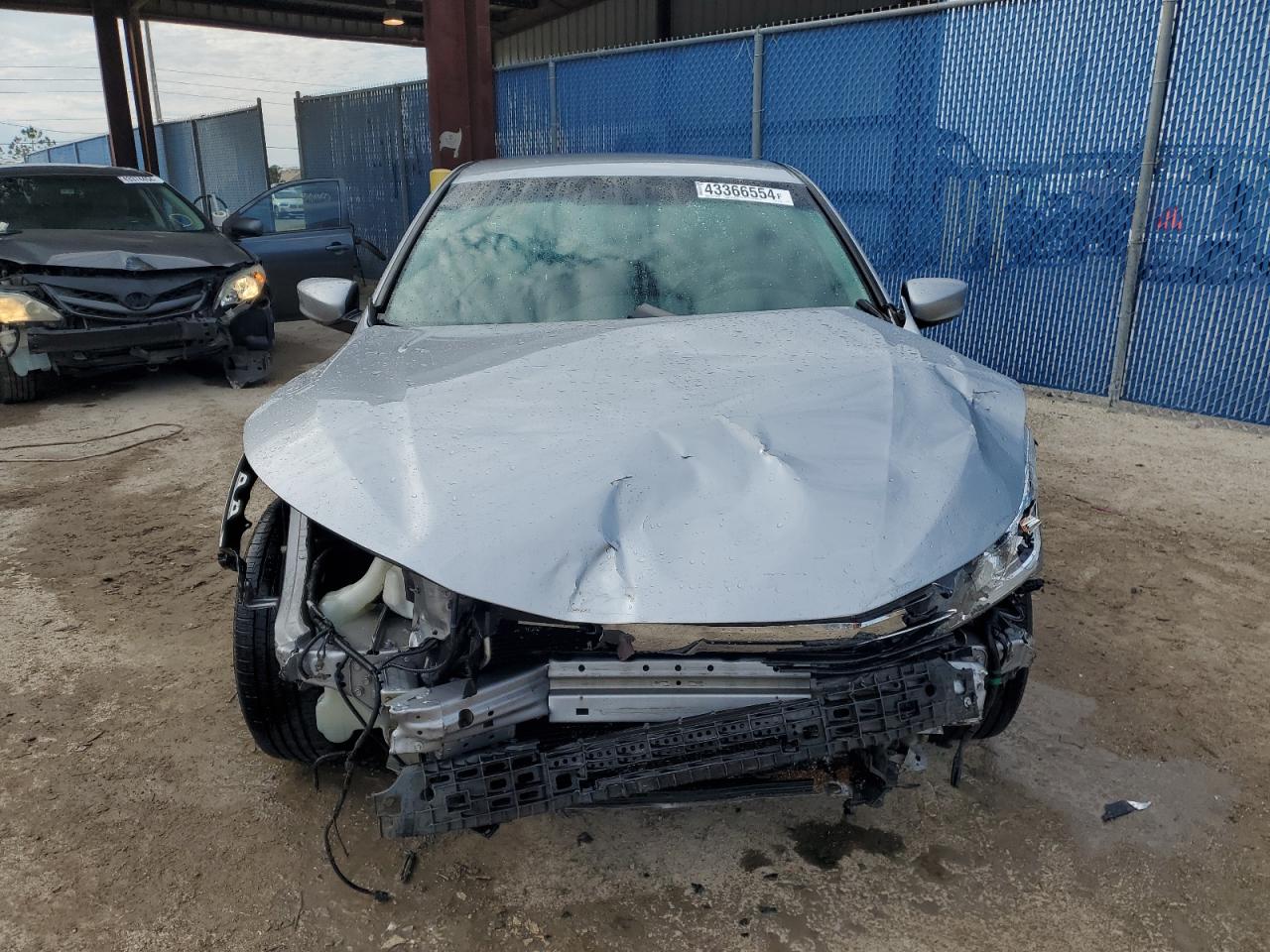 Photo 4 VIN: 1HGCR2F36GA014698 - HONDA ACCORD 