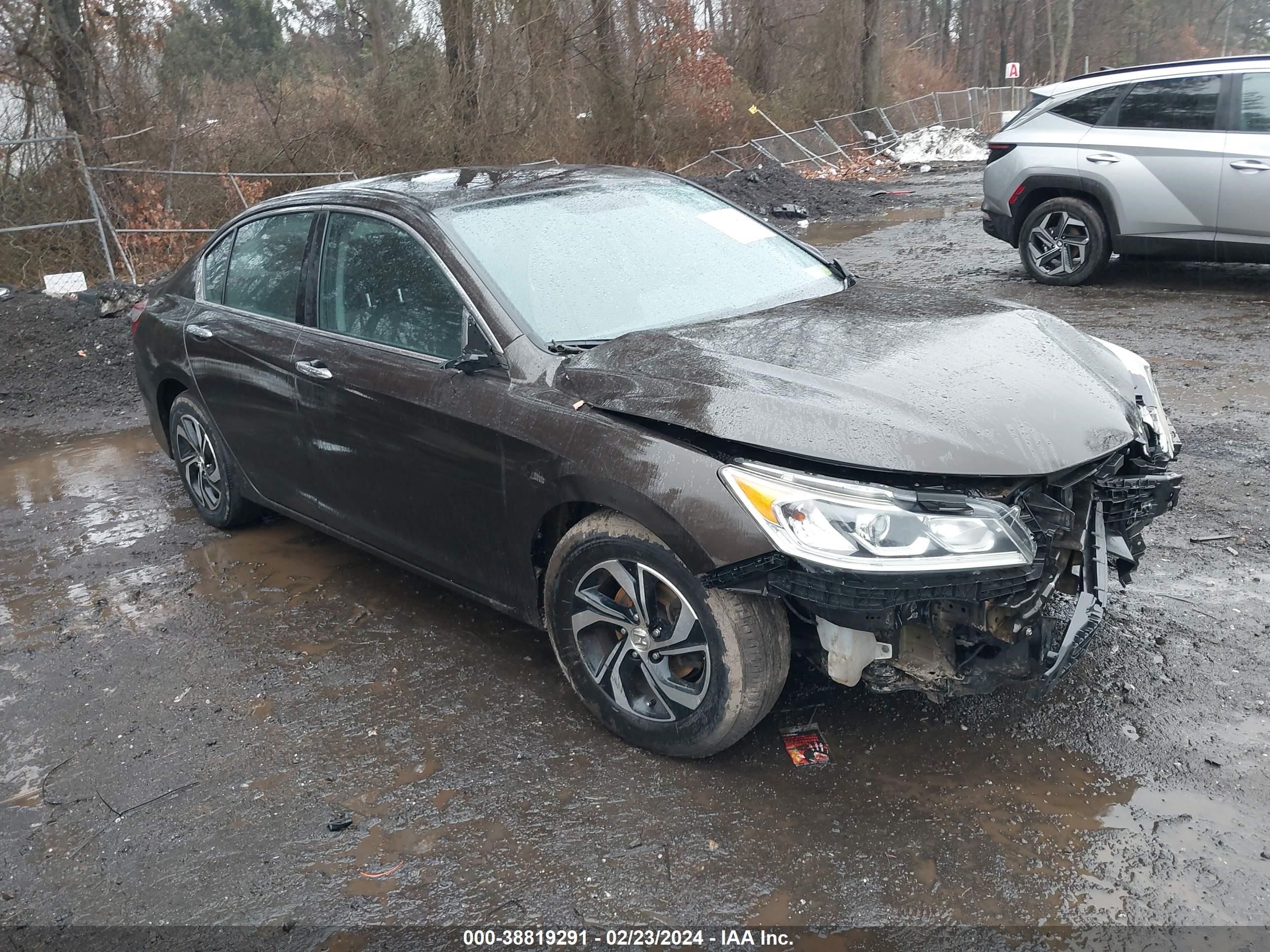 Photo 0 VIN: 1HGCR2F36GA057812 - HONDA ACCORD 