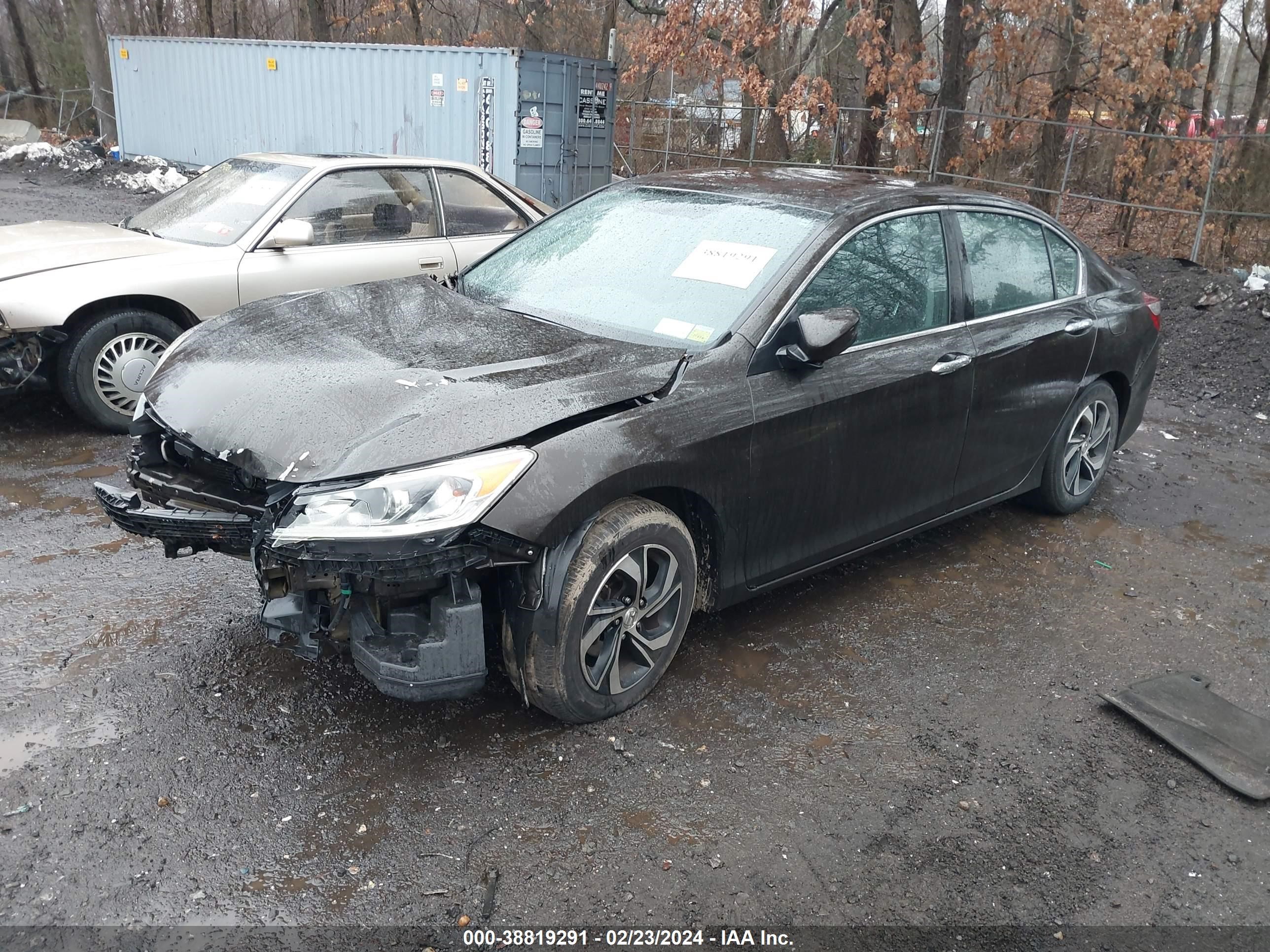 Photo 1 VIN: 1HGCR2F36GA057812 - HONDA ACCORD 