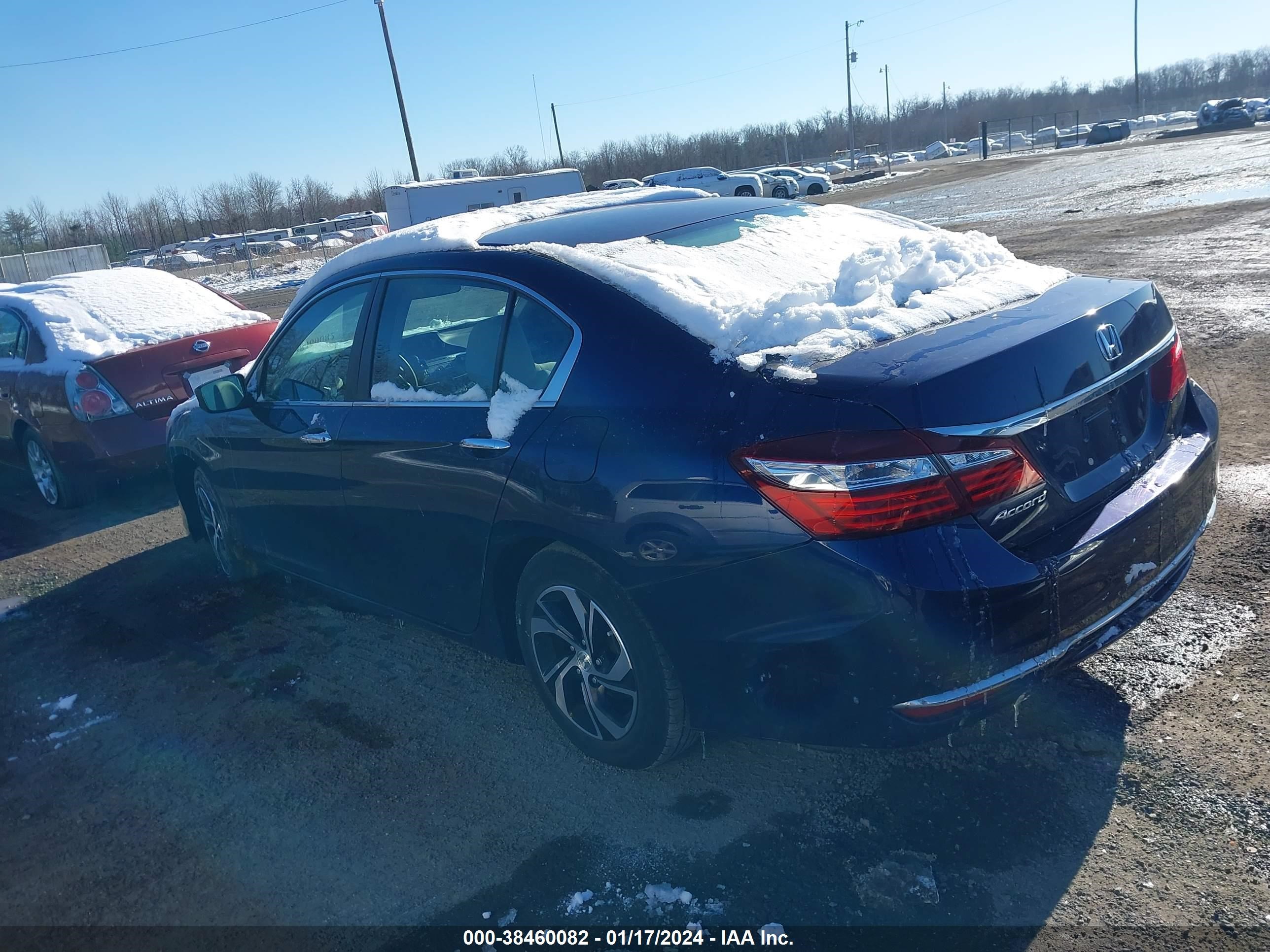 Photo 2 VIN: 1HGCR2F36GA209328 - HONDA ACCORD 