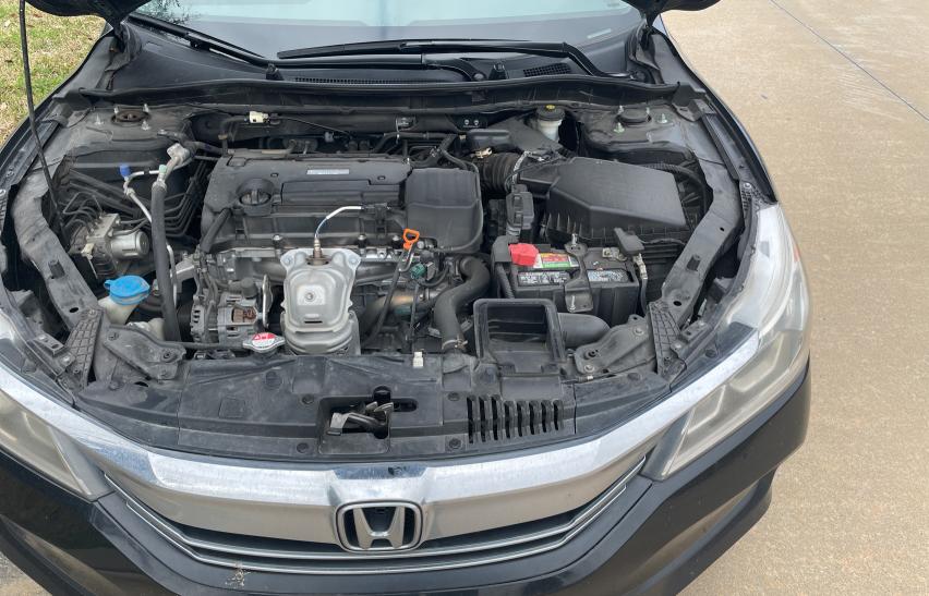 Photo 6 VIN: 1HGCR2F36HA084882 - HONDA ACCORD LX 