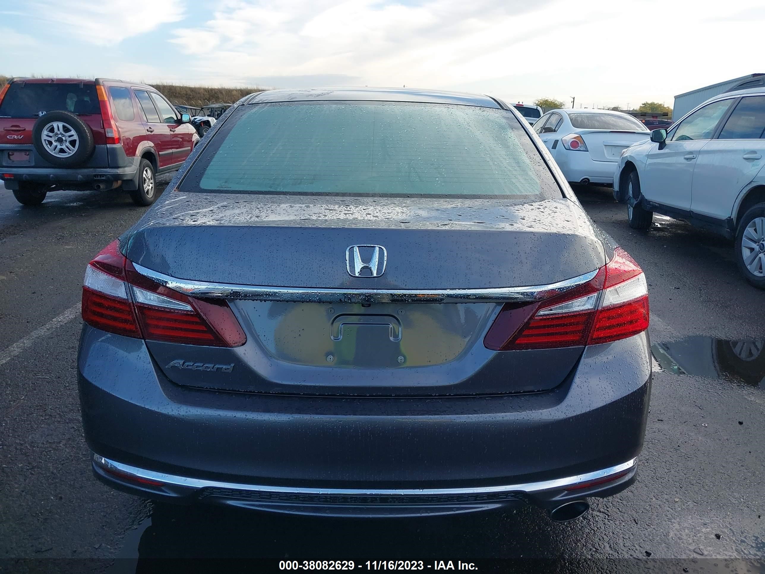 Photo 15 VIN: 1HGCR2F36HA165459 - HONDA ACCORD 