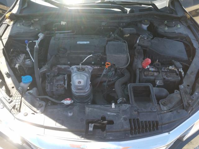 Photo 6 VIN: 1HGCR2F36HA183279 - HONDA ACCORD LX 