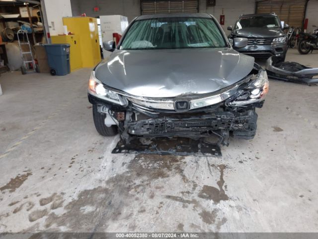 Photo 5 VIN: 1HGCR2F36HA186084 - HONDA ACCORD LX 