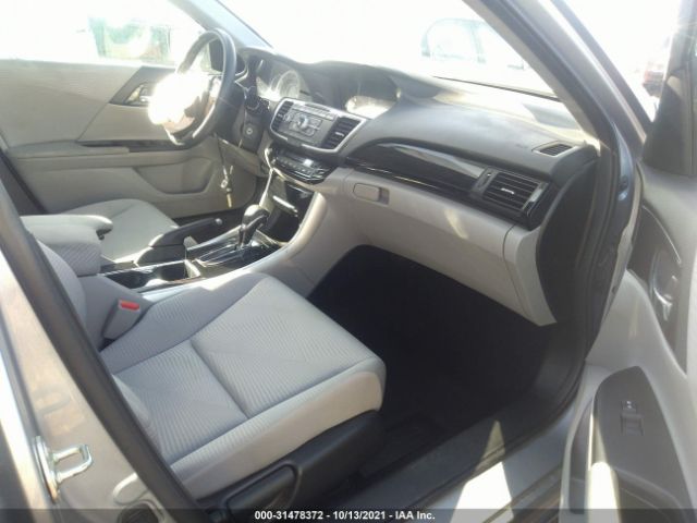 Photo 4 VIN: 1HGCR2F36HA250611 - HONDA ACCORD SEDAN 