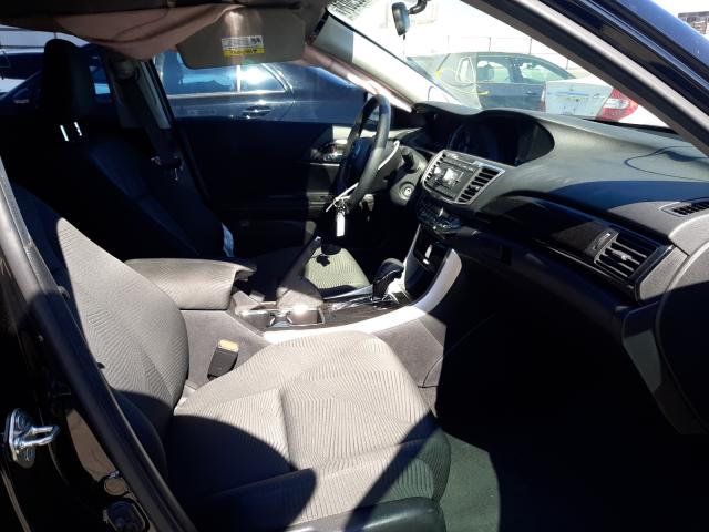 Photo 4 VIN: 1HGCR2F36HA260880 - HONDA ACCORD LX 