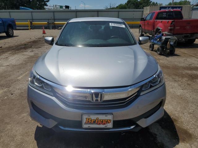 Photo 4 VIN: 1HGCR2F36HA265366 - HONDA ACCORD LX 