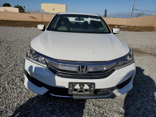 Photo 4 VIN: 1HGCR2F36HA302819 - HONDA ACCORD 