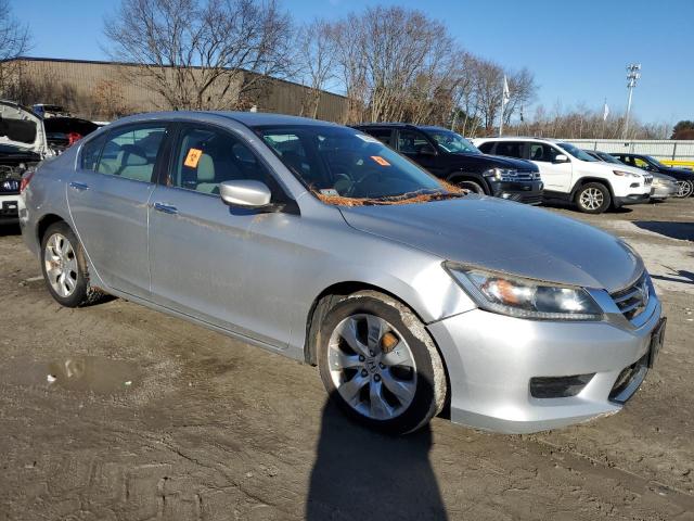 Photo 3 VIN: 1HGCR2F37DA004158 - HONDA ACCORD LX 