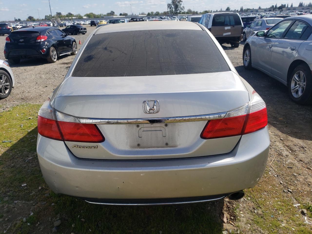 Photo 5 VIN: 1HGCR2F37DA082584 - HONDA ACCORD 