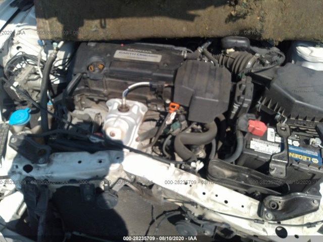 Photo 9 VIN: 1HGCR2F37DA196570 - HONDA ACCORD SDN 