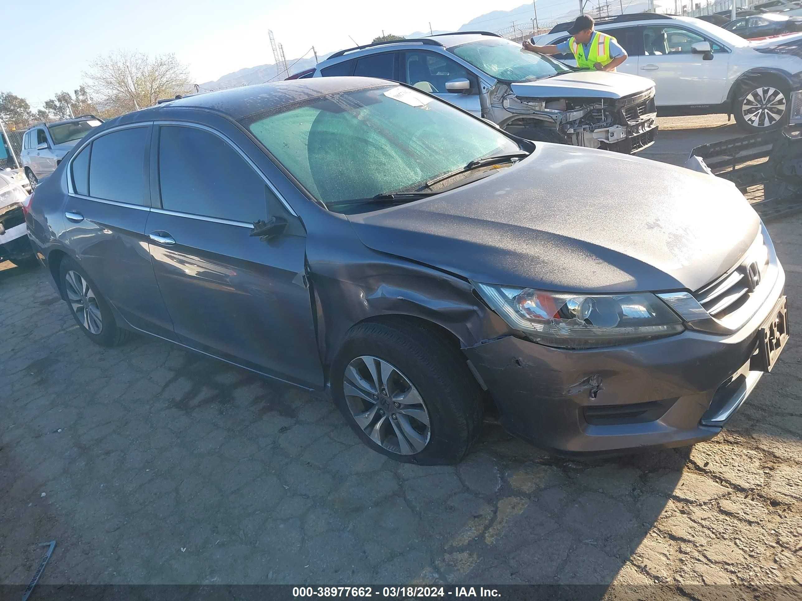 Photo 0 VIN: 1HGCR2F37DA229020 - HONDA ACCORD 