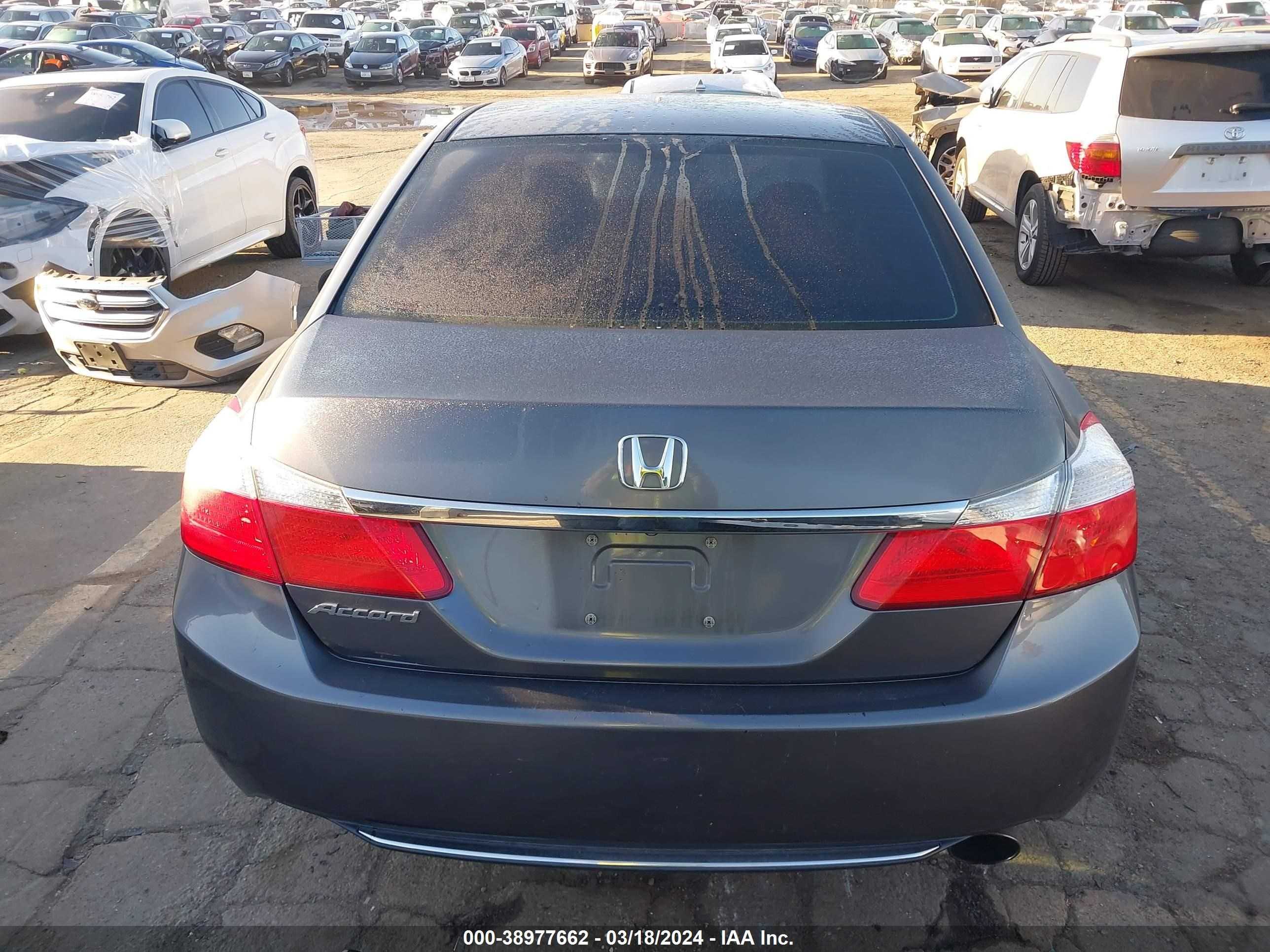 Photo 15 VIN: 1HGCR2F37DA229020 - HONDA ACCORD 