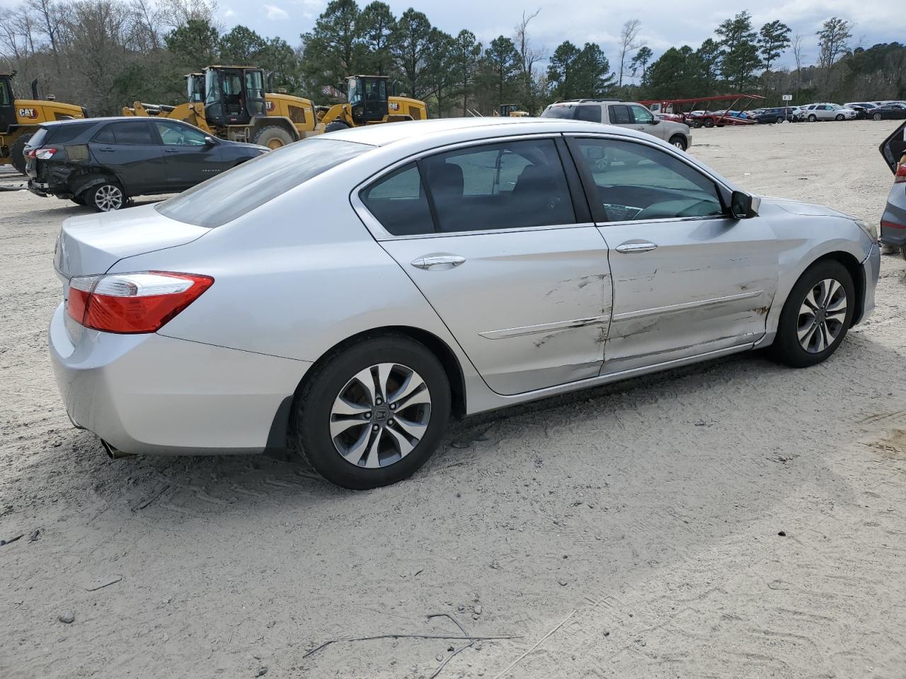 Photo 2 VIN: 1HGCR2F37EA014206 - HONDA ACCORD 