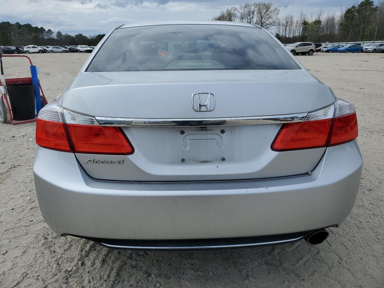 Photo 5 VIN: 1HGCR2F37EA014206 - HONDA ACCORD 