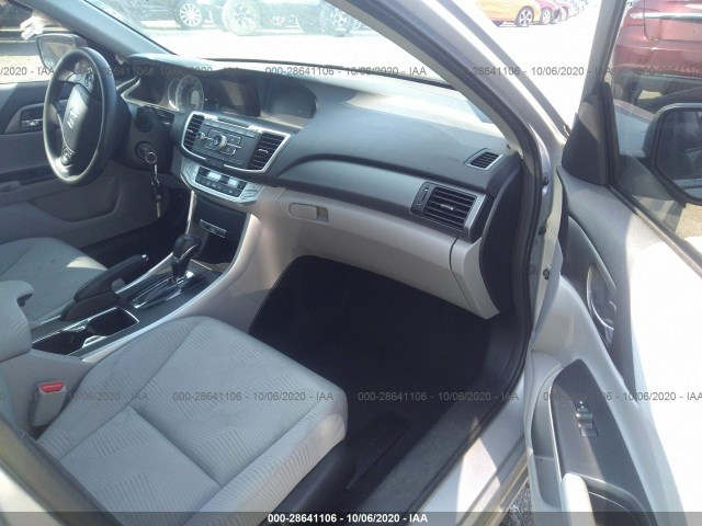 Photo 4 VIN: 1HGCR2F37EA096132 - HONDA ACCORD SEDAN 