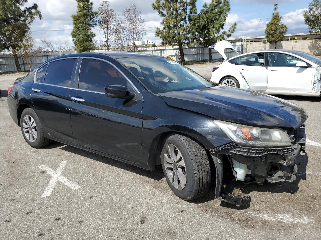 Photo 3 VIN: 1HGCR2F37EA111860 - HONDA ACCORD 