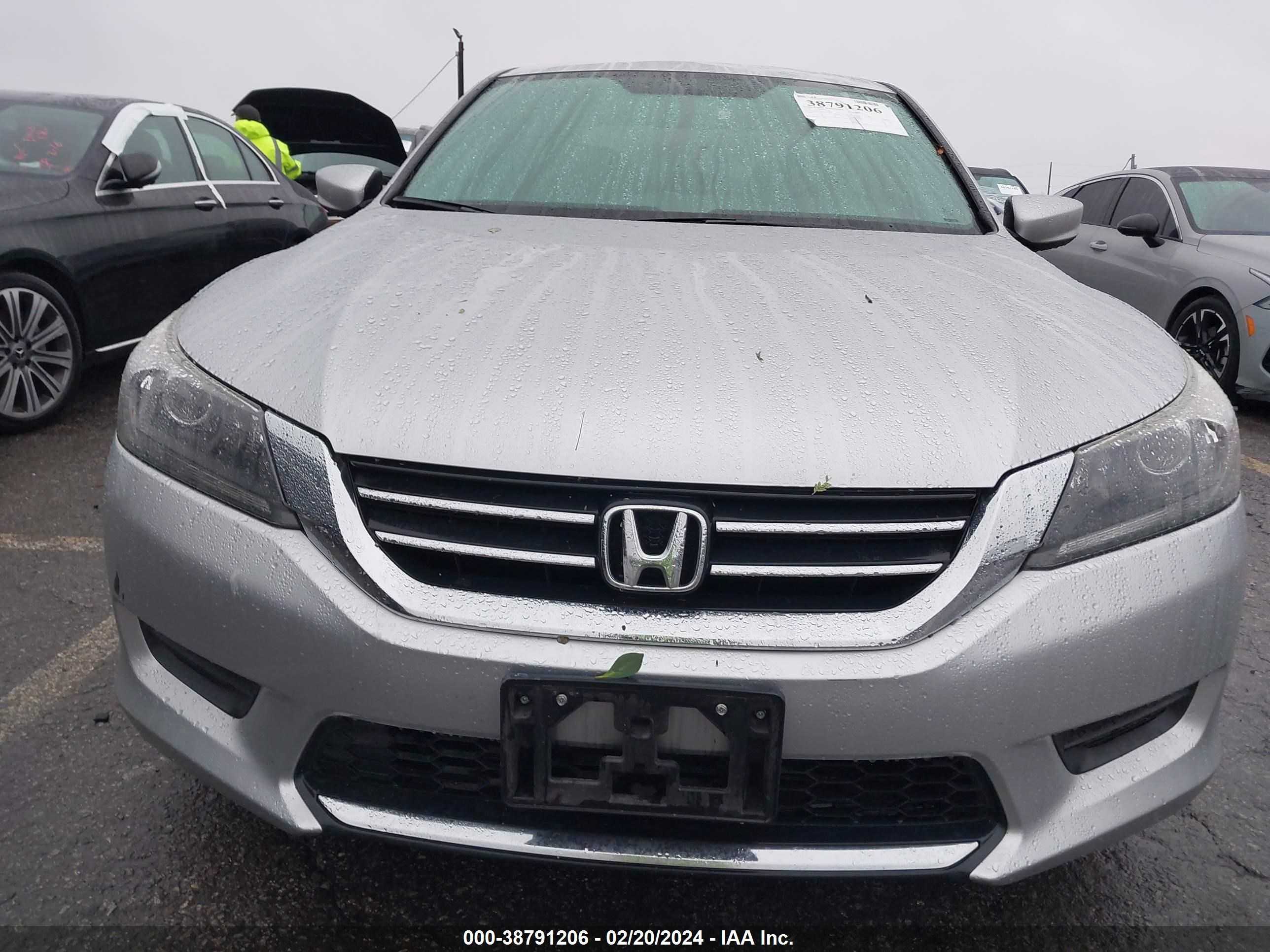 Photo 11 VIN: 1HGCR2F37EA137097 - HONDA ACCORD 