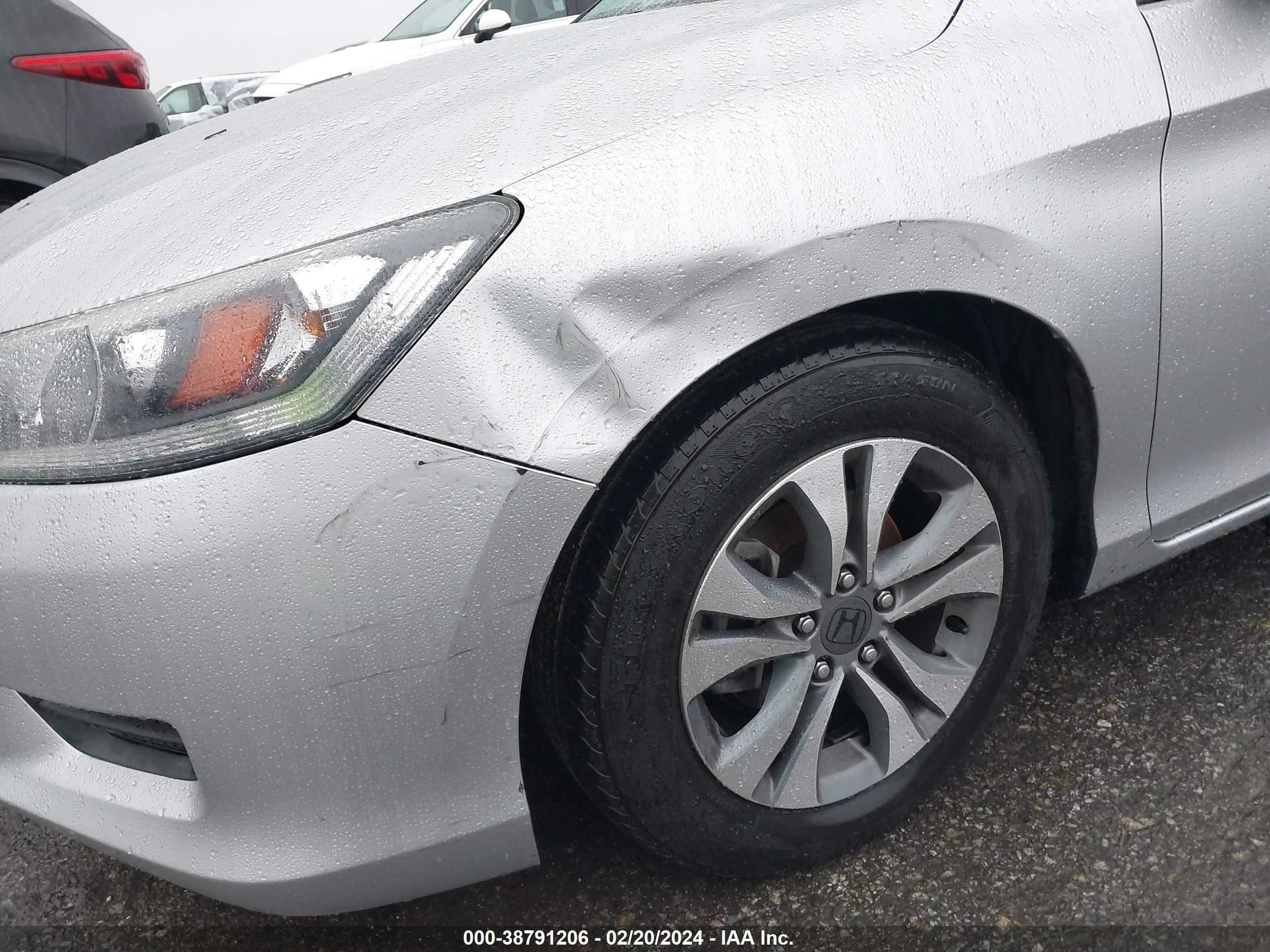 Photo 17 VIN: 1HGCR2F37EA137097 - HONDA ACCORD 