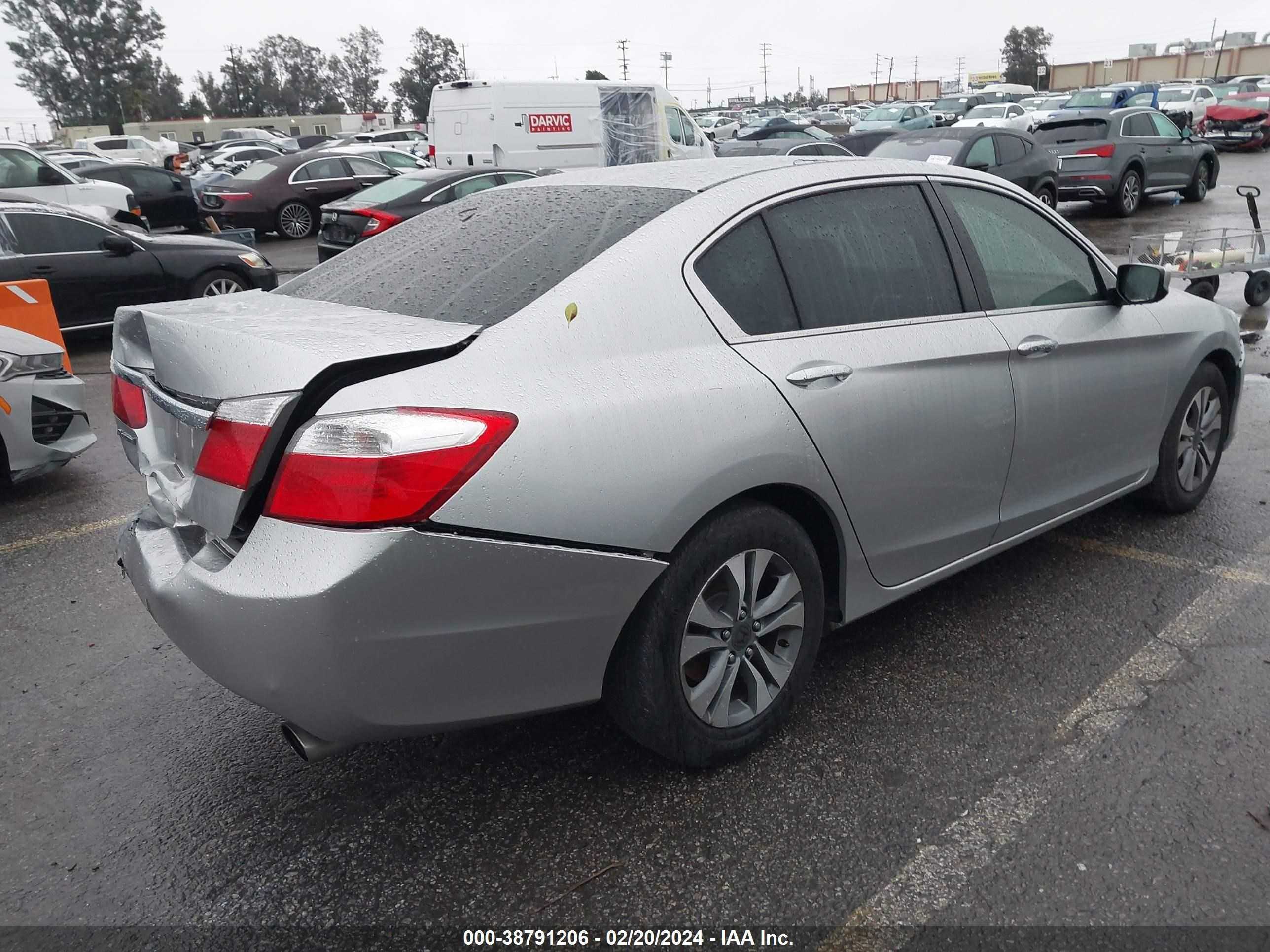 Photo 3 VIN: 1HGCR2F37EA137097 - HONDA ACCORD 