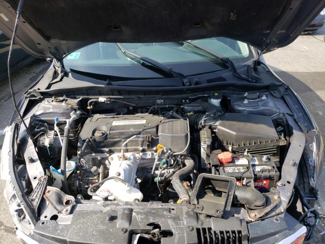 Photo 6 VIN: 1HGCR2F37EA171766 - HONDA ACCORD LX 