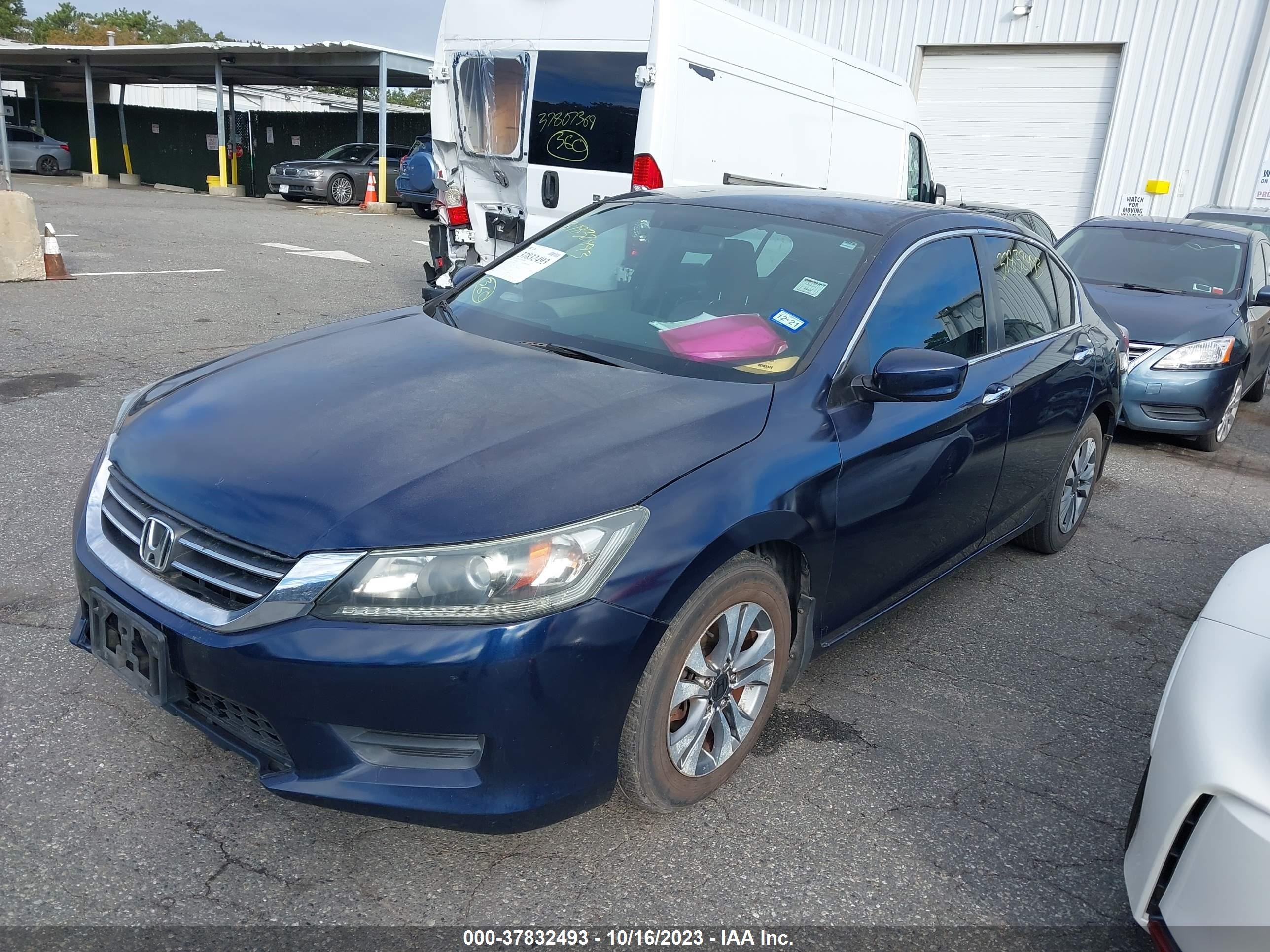 Photo 1 VIN: 1HGCR2F37EA192326 - HONDA ACCORD 