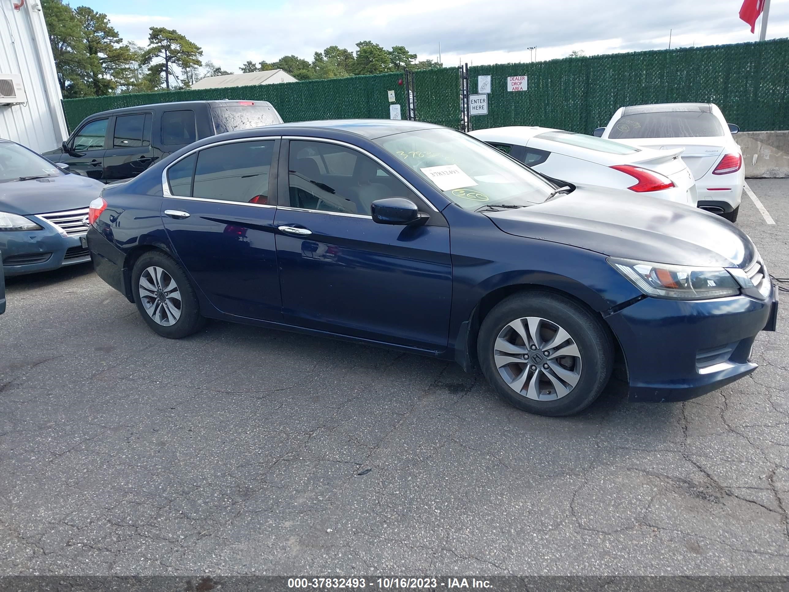 Photo 12 VIN: 1HGCR2F37EA192326 - HONDA ACCORD 