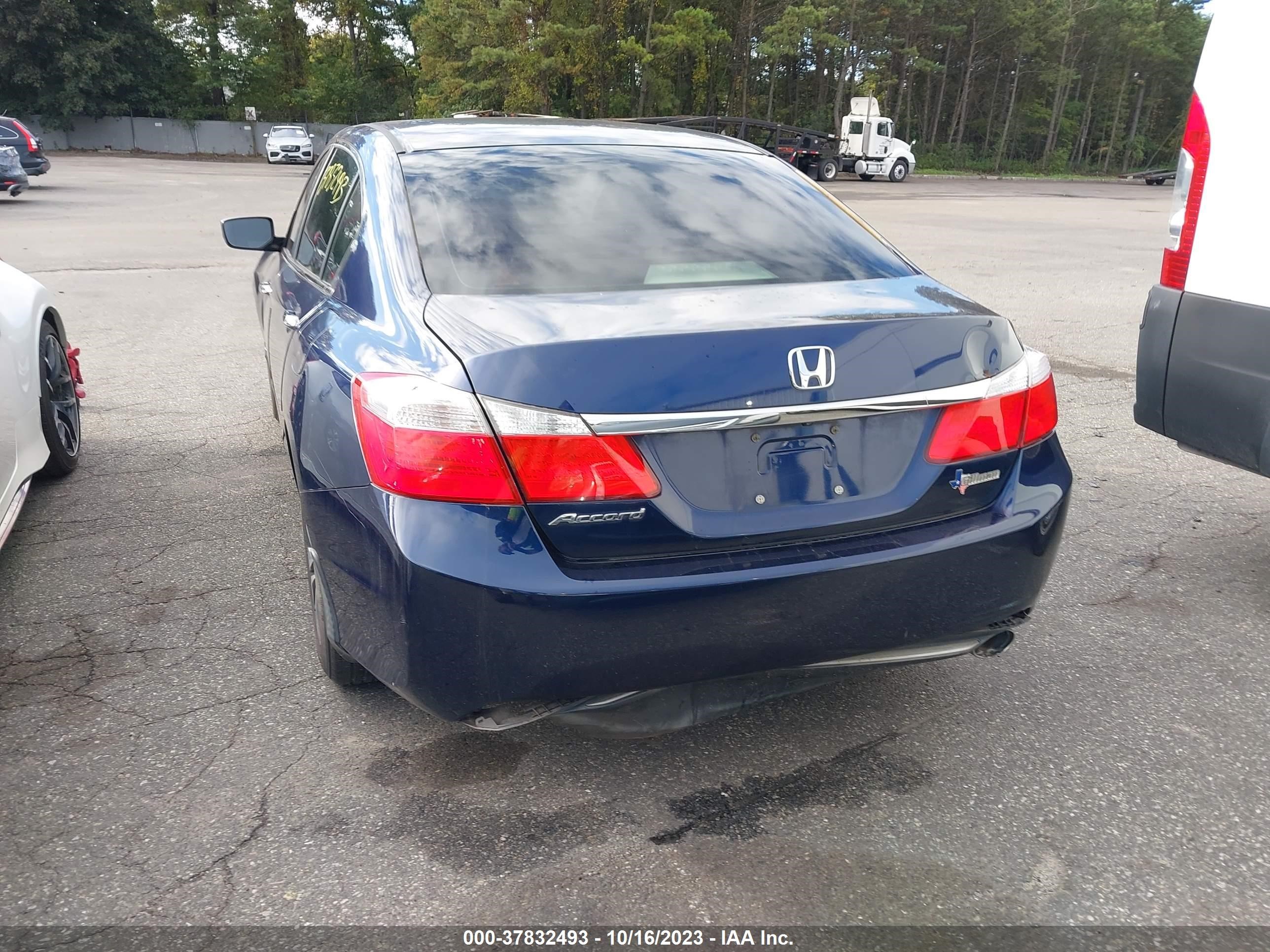 Photo 15 VIN: 1HGCR2F37EA192326 - HONDA ACCORD 