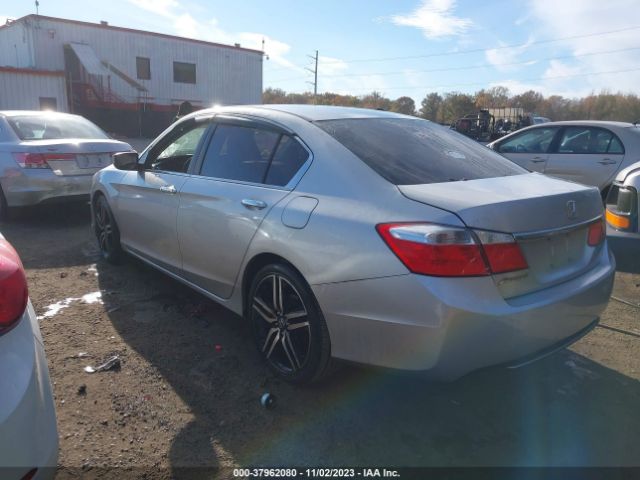 Photo 2 VIN: 1HGCR2F37EA213322 - HONDA ACCORD SDN 