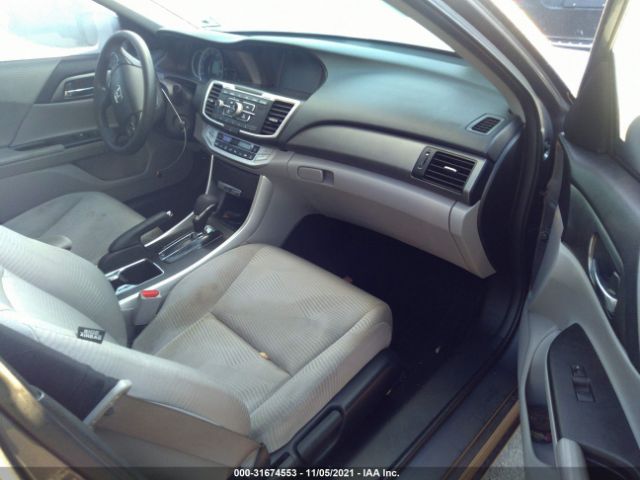 Photo 4 VIN: 1HGCR2F37EA253870 - HONDA ACCORD SDN 