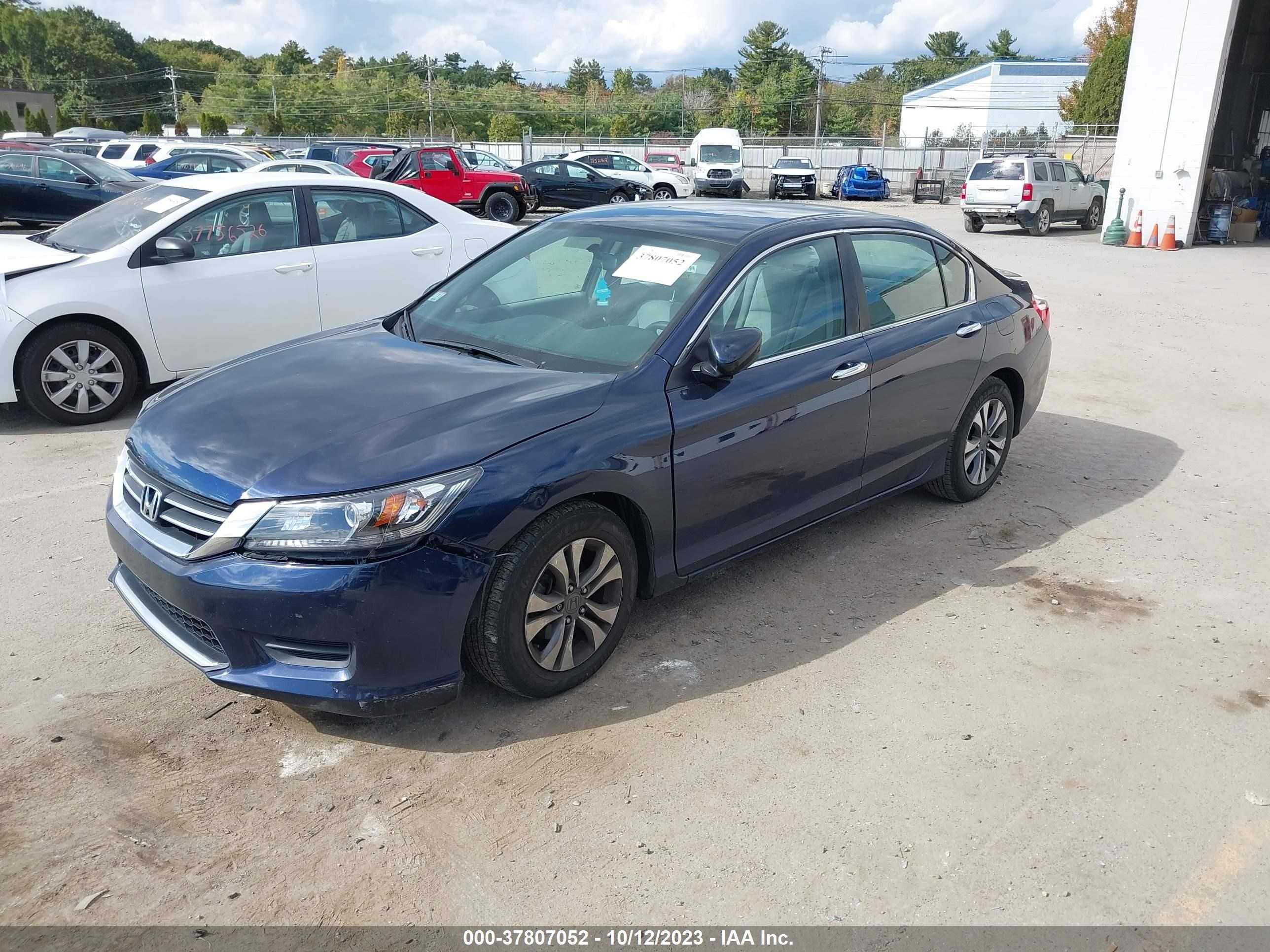 Photo 1 VIN: 1HGCR2F37EA307975 - HONDA ACCORD 