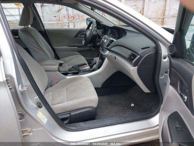 Photo 4 VIN: 1HGCR2F37EA803892 - HONDA ACCORD 