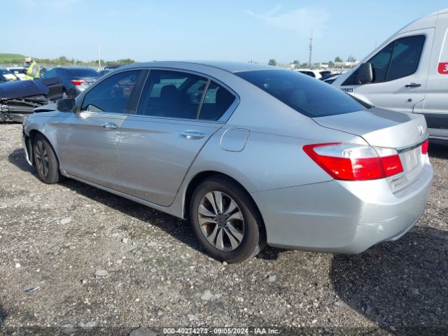 Photo 2 VIN: 1HGCR2F37FA001134 - HONDA ACCORD 