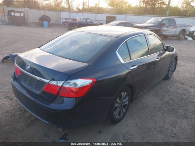 Photo 3 VIN: 1HGCR2F37FA026325 - HONDA ACCORD SEDAN 