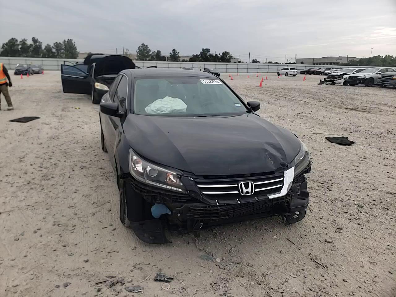 Photo 10 VIN: 1HGCR2F37FA029757 - HONDA ACCORD LX 