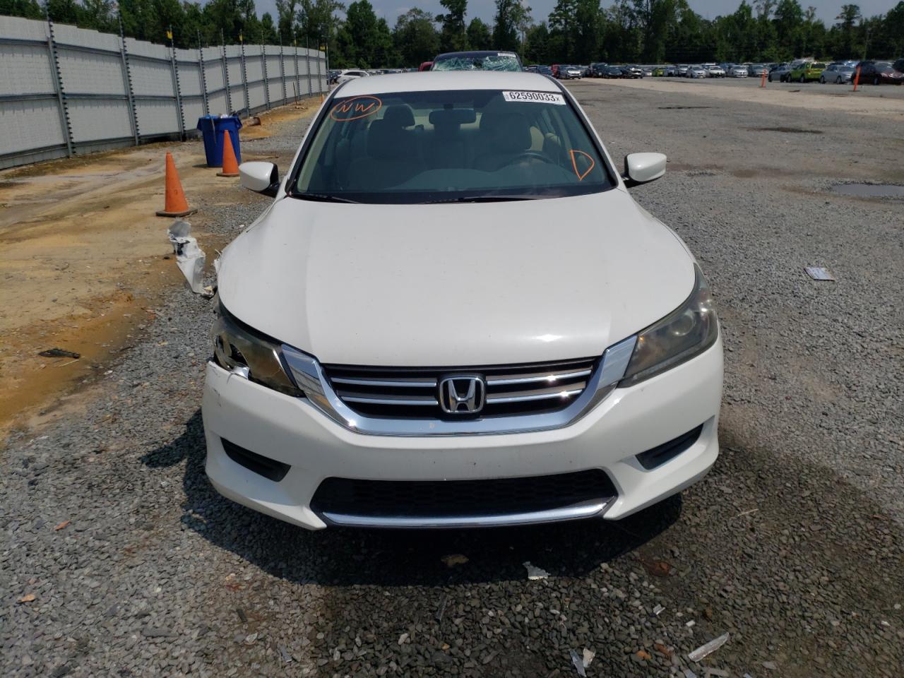 Photo 4 VIN: 1HGCR2F37FA077744 - HONDA ACCORD 