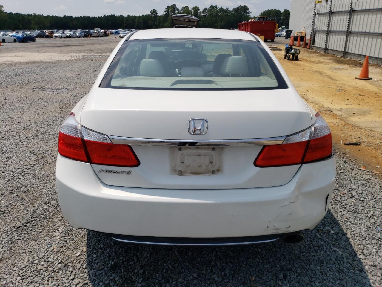 Photo 5 VIN: 1HGCR2F37FA077744 - HONDA ACCORD 