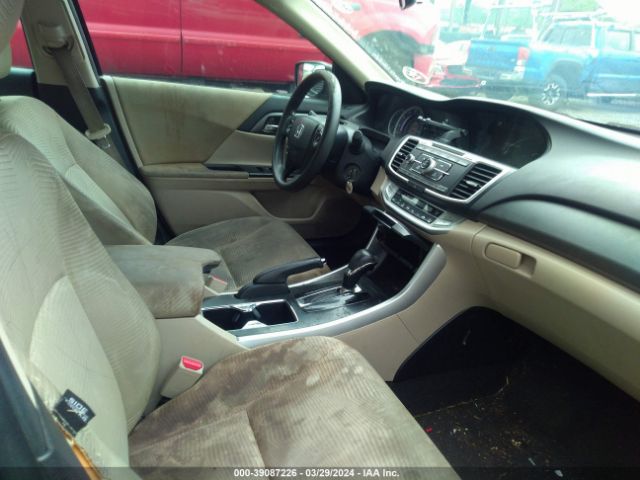 Photo 4 VIN: 1HGCR2F37FA111682 - HONDA ACCORD 