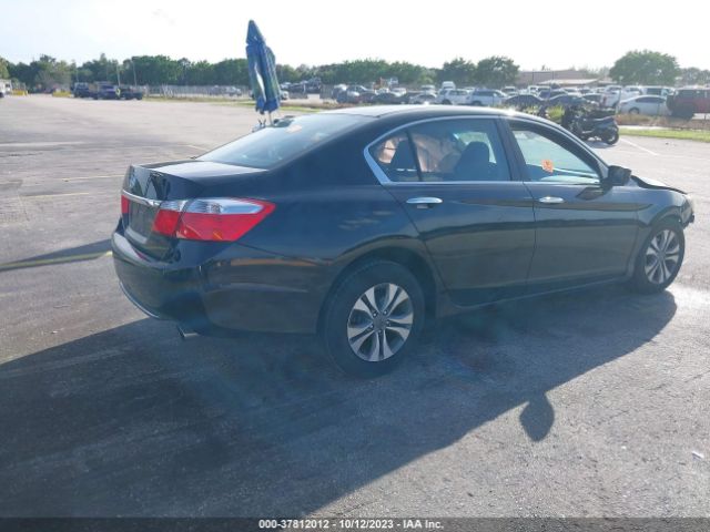 Photo 3 VIN: 1HGCR2F37FA112752 - HONDA ACCORD 