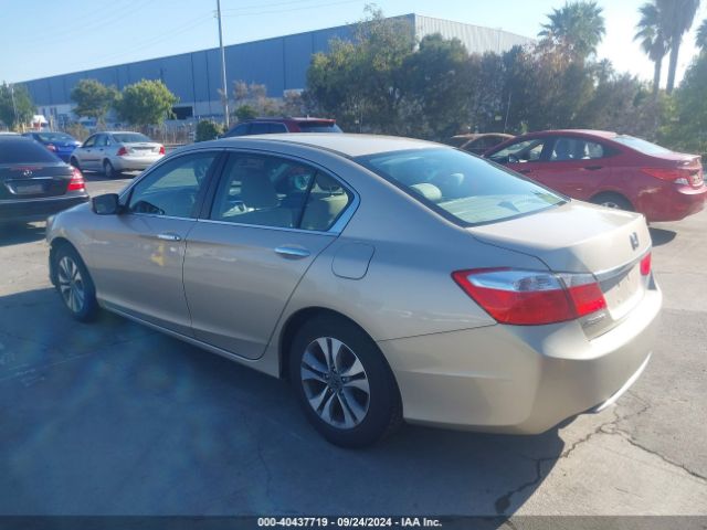 Photo 2 VIN: 1HGCR2F37FA131303 - HONDA ACCORD 