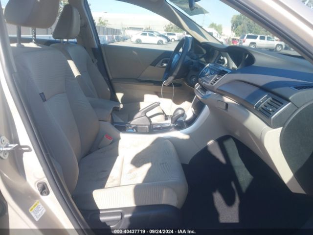 Photo 4 VIN: 1HGCR2F37FA131303 - HONDA ACCORD 