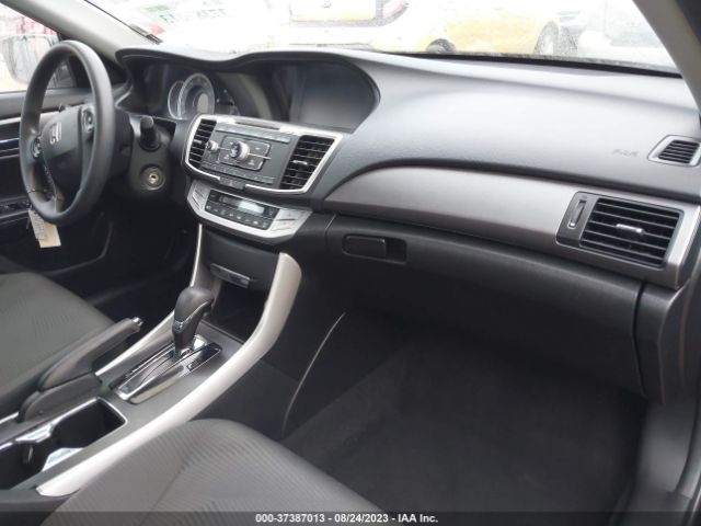 Photo 4 VIN: 1HGCR2F37FA137781 - HONDA ACCORD 