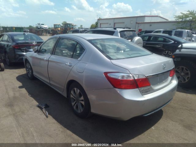 Photo 2 VIN: 1HGCR2F37FA142897 - HONDA ACCORD 