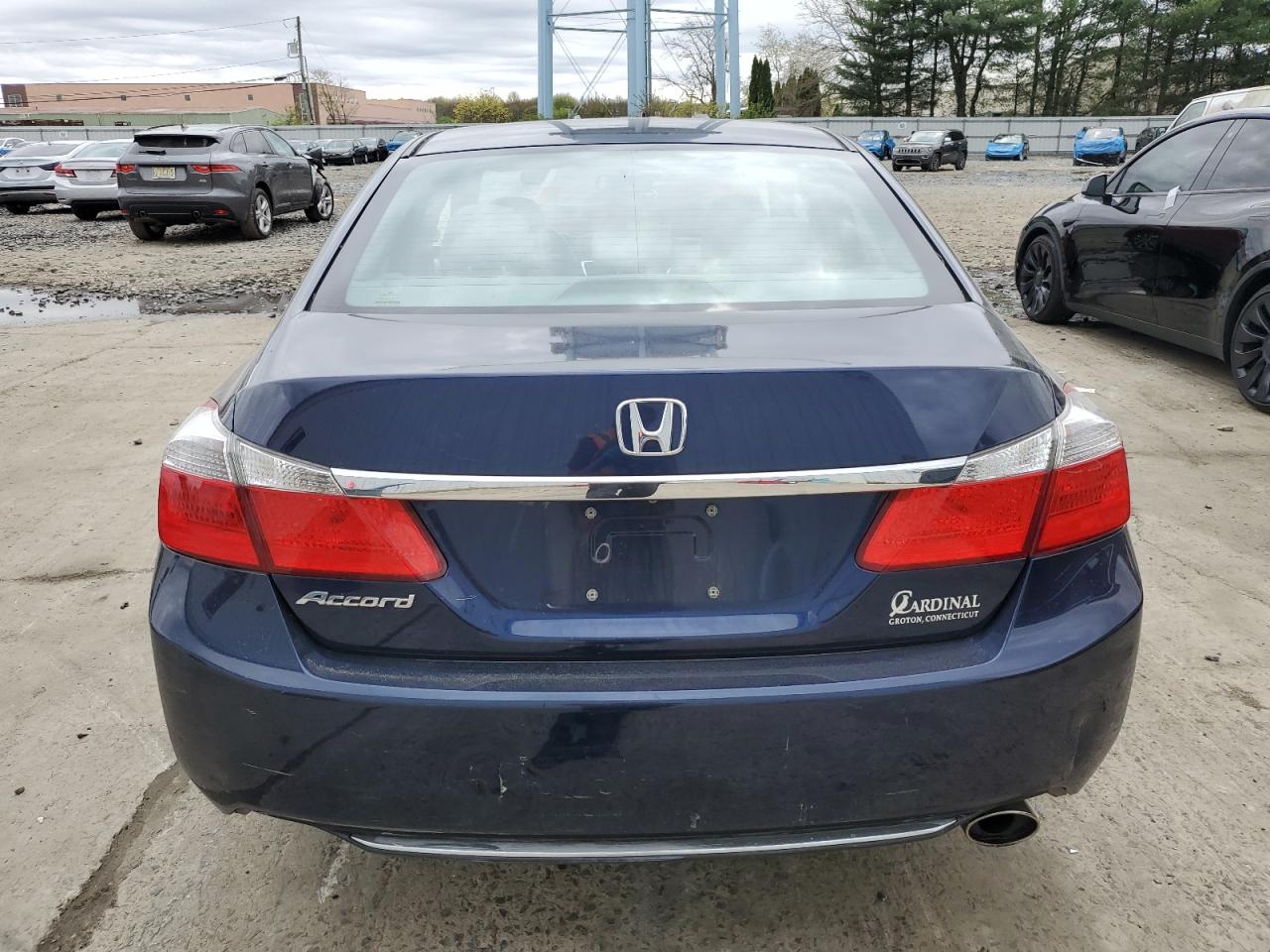 Photo 5 VIN: 1HGCR2F37FA203889 - HONDA ACCORD 